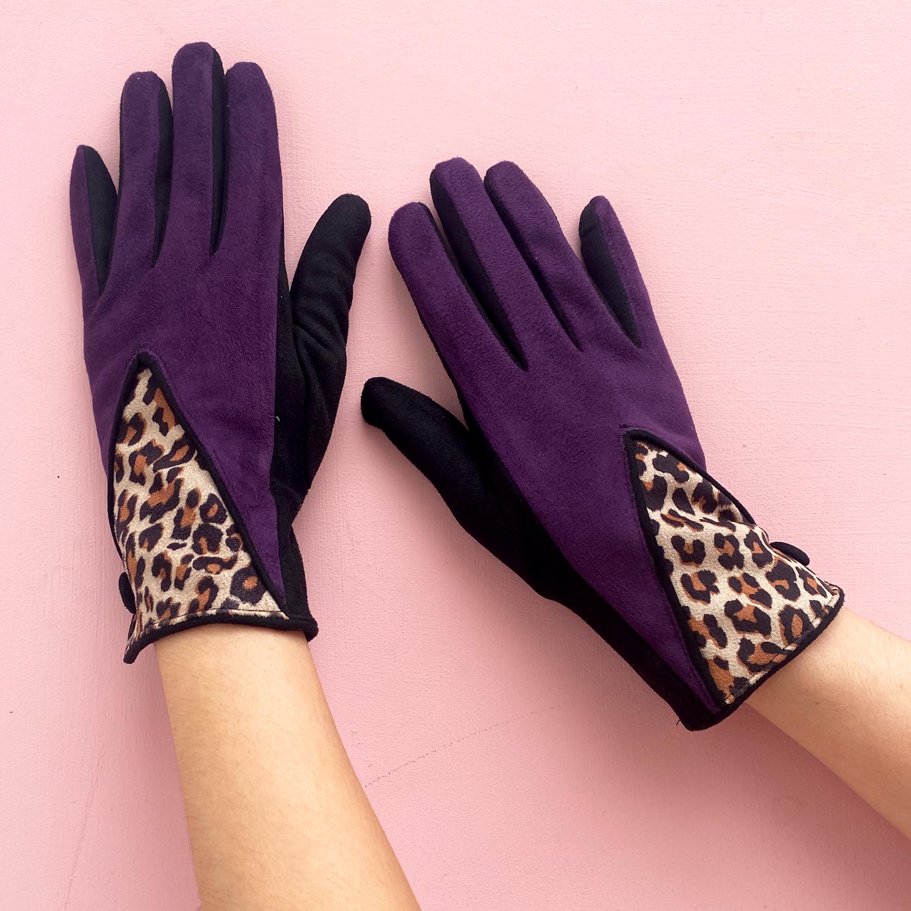 Animal Print Berry Leopard Gloves