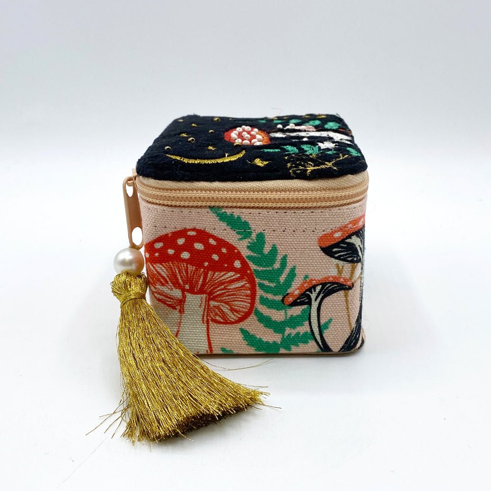 Forage Black Trinket Box - House of Disaster