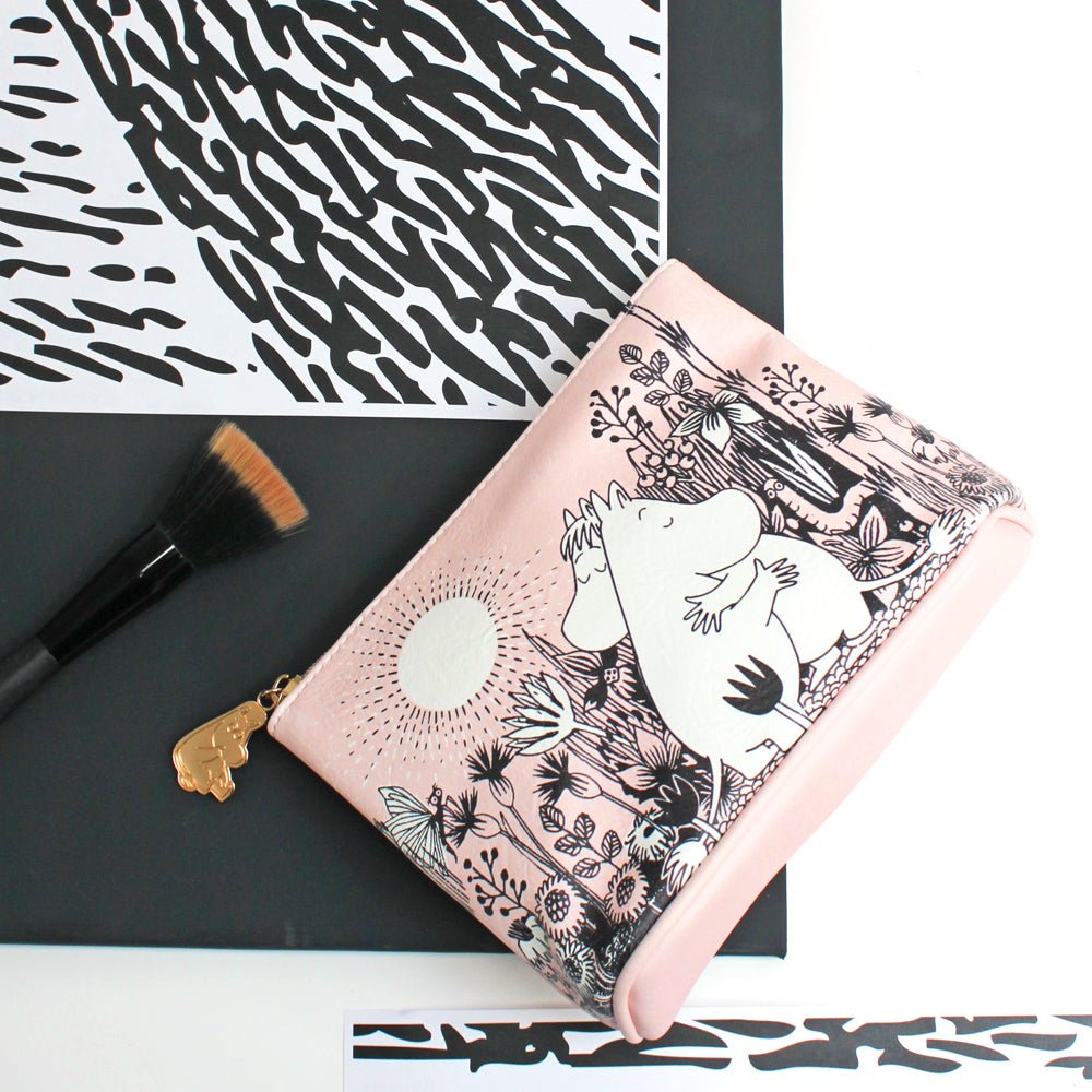 Moomin Love Makeup Bag - House of Disaster