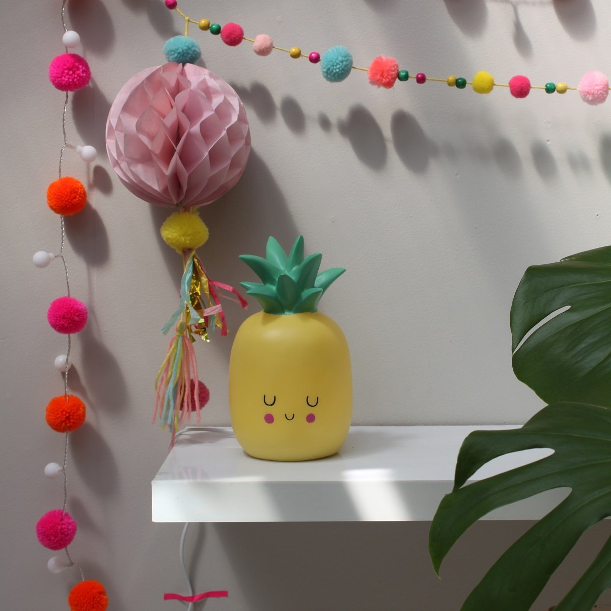 Pineapple Lamp - House of Disaster